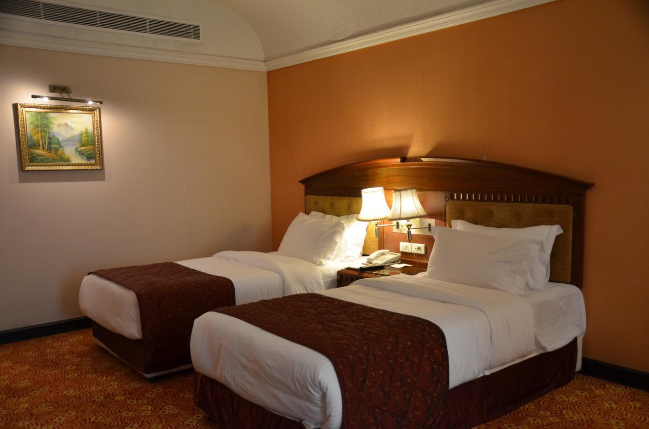 Basra International Hotel Exterior photo